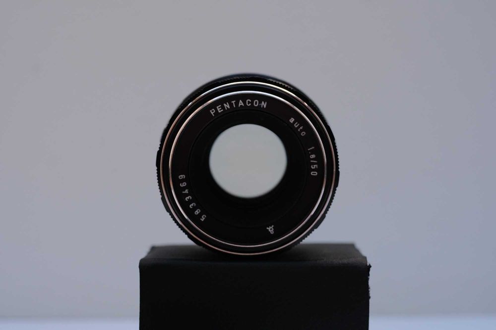 Obiektyw Pentacon 50mm f1.8 zebra jak Meyer Oreston M42