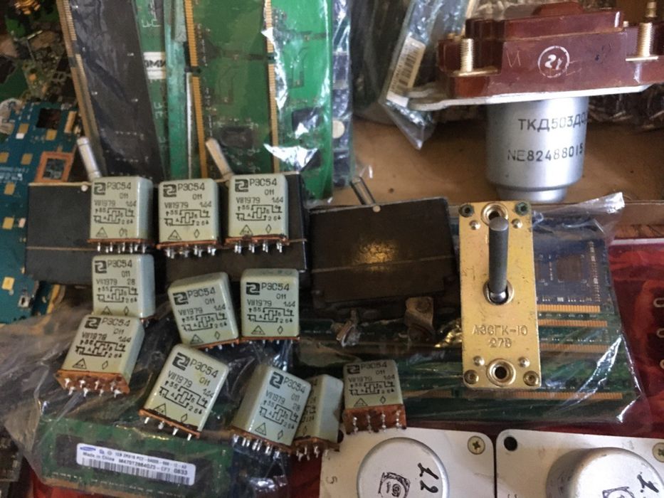 Контактори, радянські та імпортні радіодеталі, срібло