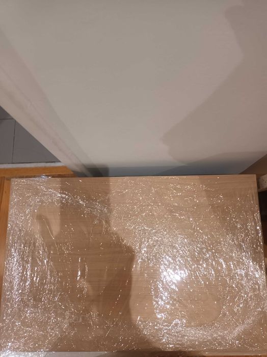 mesa de cabeceira nova!