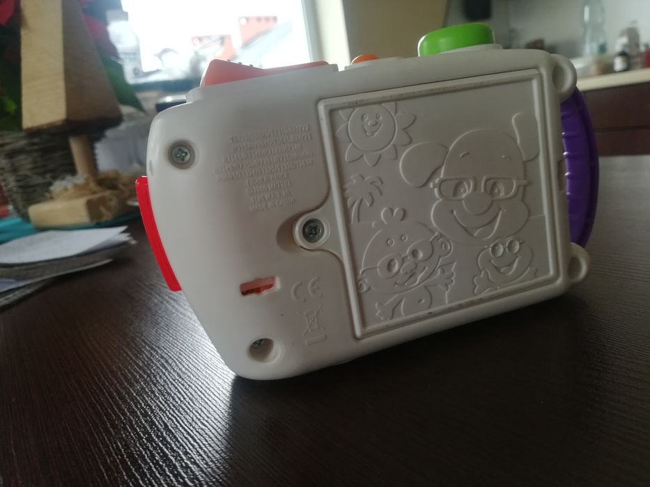 FISHER PRICE Gadający aparat