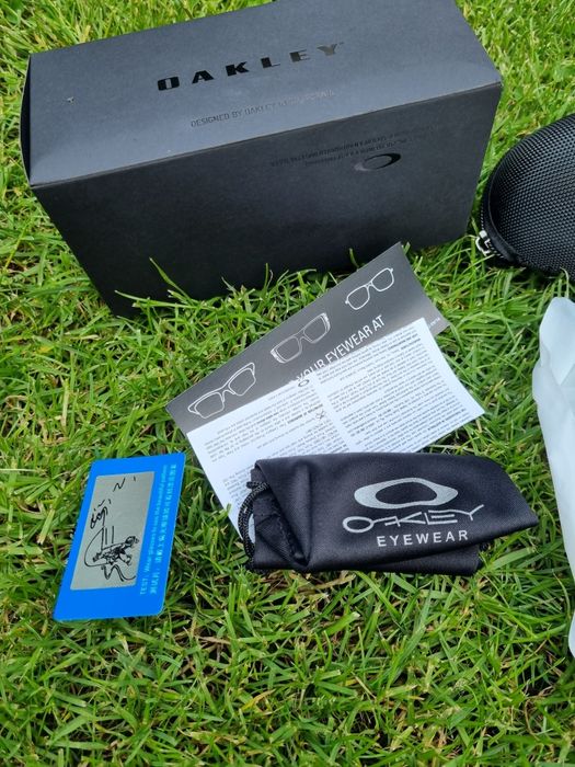 Сонячні окуляри oakley radar ev polarized + змінні лінзи, великий комплект (gorpcore)
