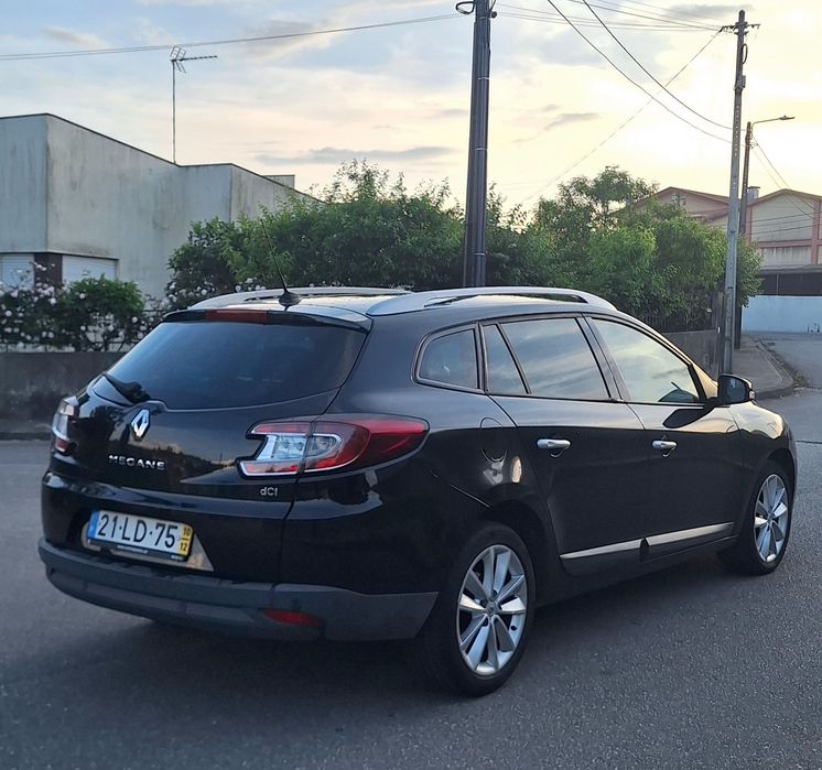 Renault Megane Sport Tourer Dynamique 1.5Dci 110cv-2010 foto 5