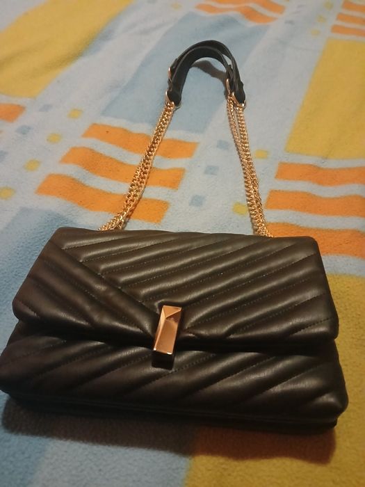 Vender mala mas sapato senhora