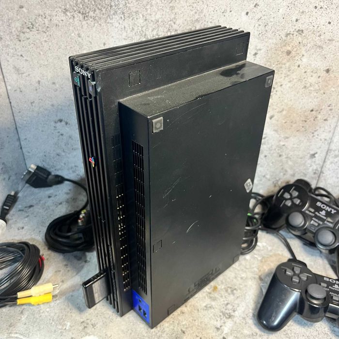 Konsola Sony PlayStation 2 FAT | Model SCPH-39004 | 2 Pady | Okablowanie