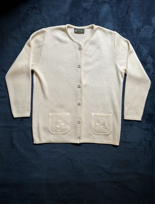 Cardigan vintage branco pérola . Como novo.