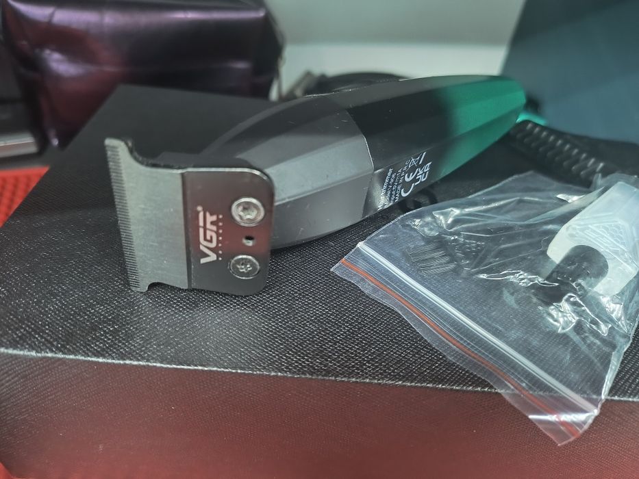 Продам новый комплект профессиональный машинок