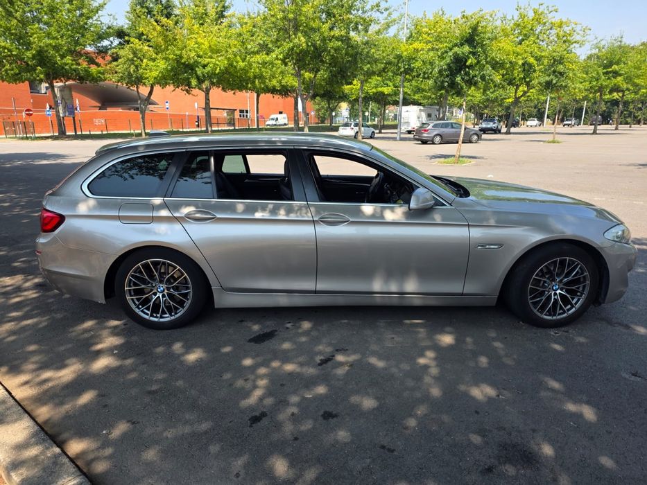 BMW 520d Touring (2011)