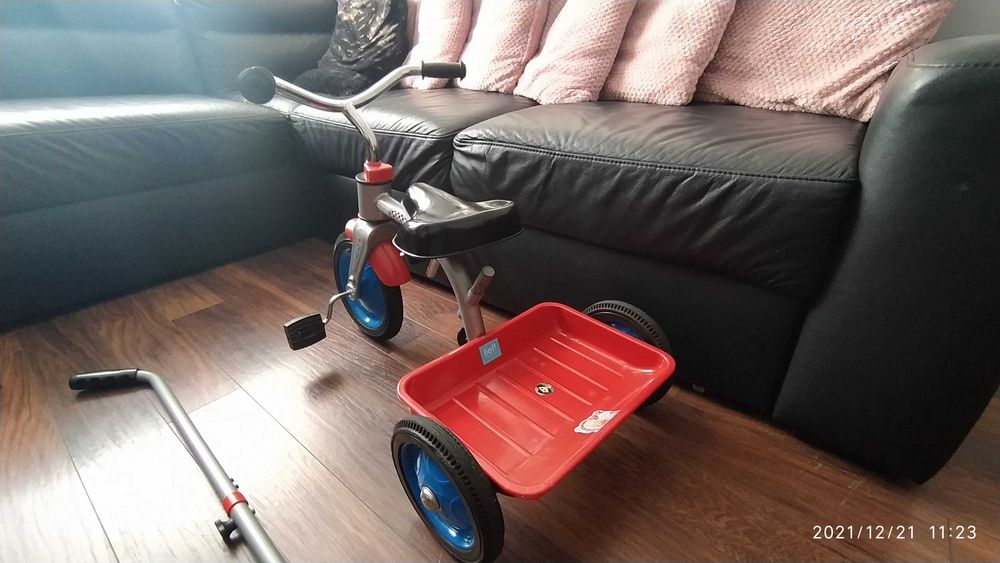 Rowerek trójkołowy z wywrotką