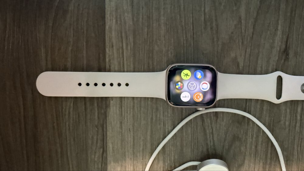 Продам apple watch 9