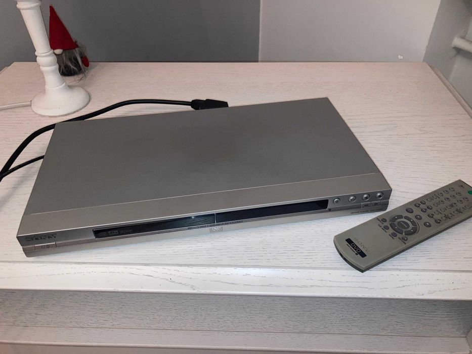 Odtwarzacz CD/DVD Sonny DVP-NS 355 z pilotem