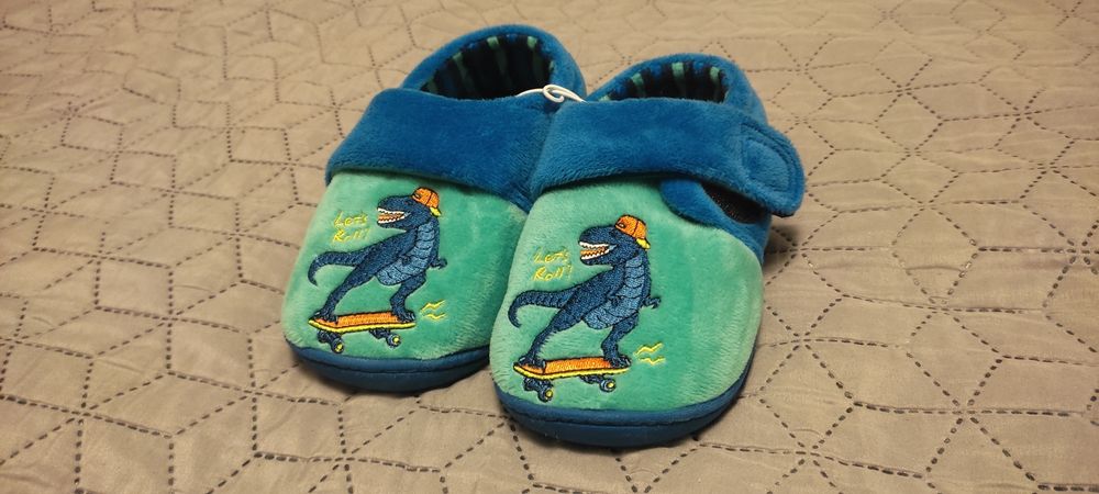 Kapcie chłopięce dinozaur