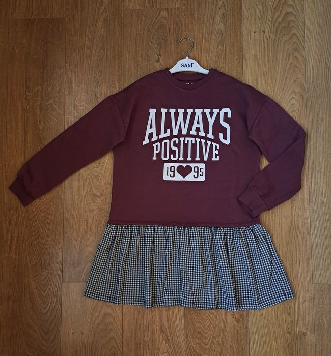 Теплое платье с длинным рукавом для девочки