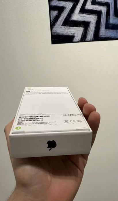 запакований iphone 15 неверлок айфон  256гб