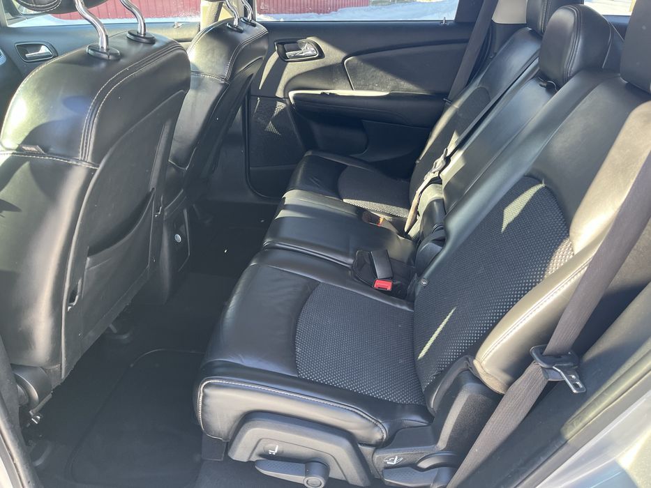 Продам додж джорни