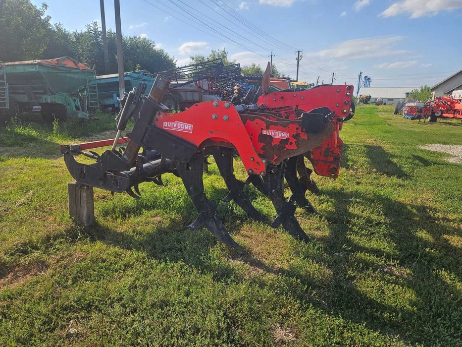 Глибокорозпушувач Quivogne-SSDR 7-300