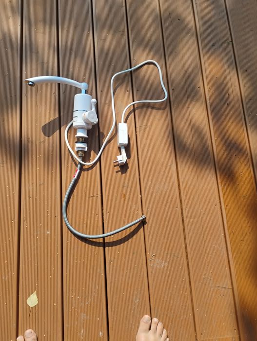 Elektryczny podgrzewacz wody kran