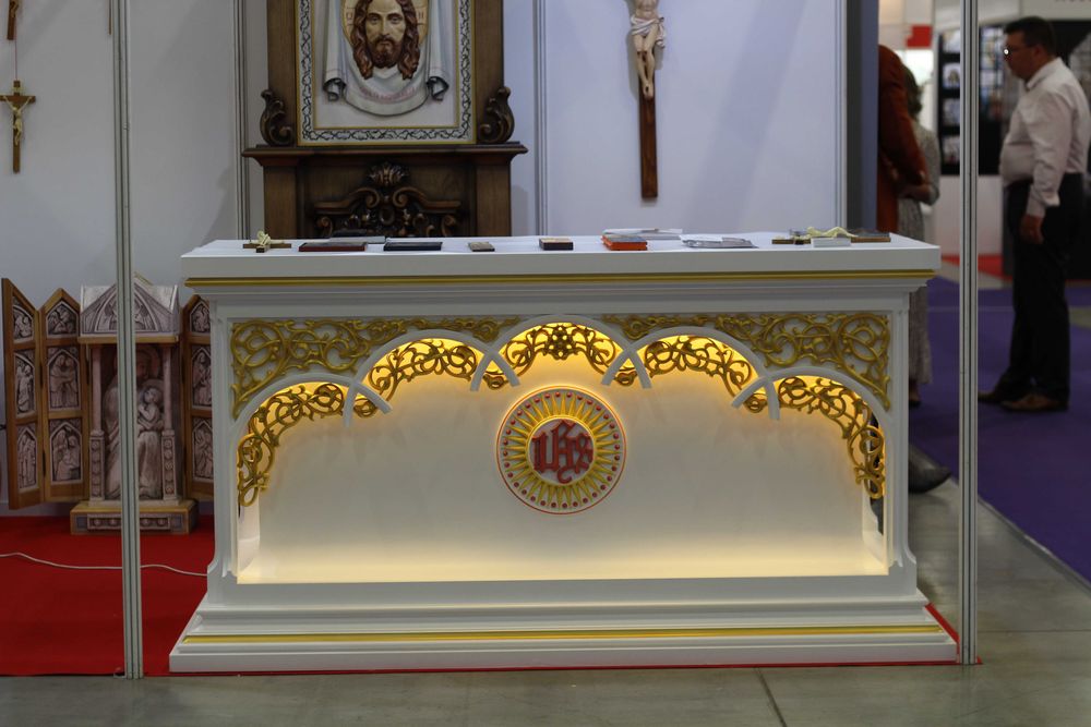 Ołtarz kościelny