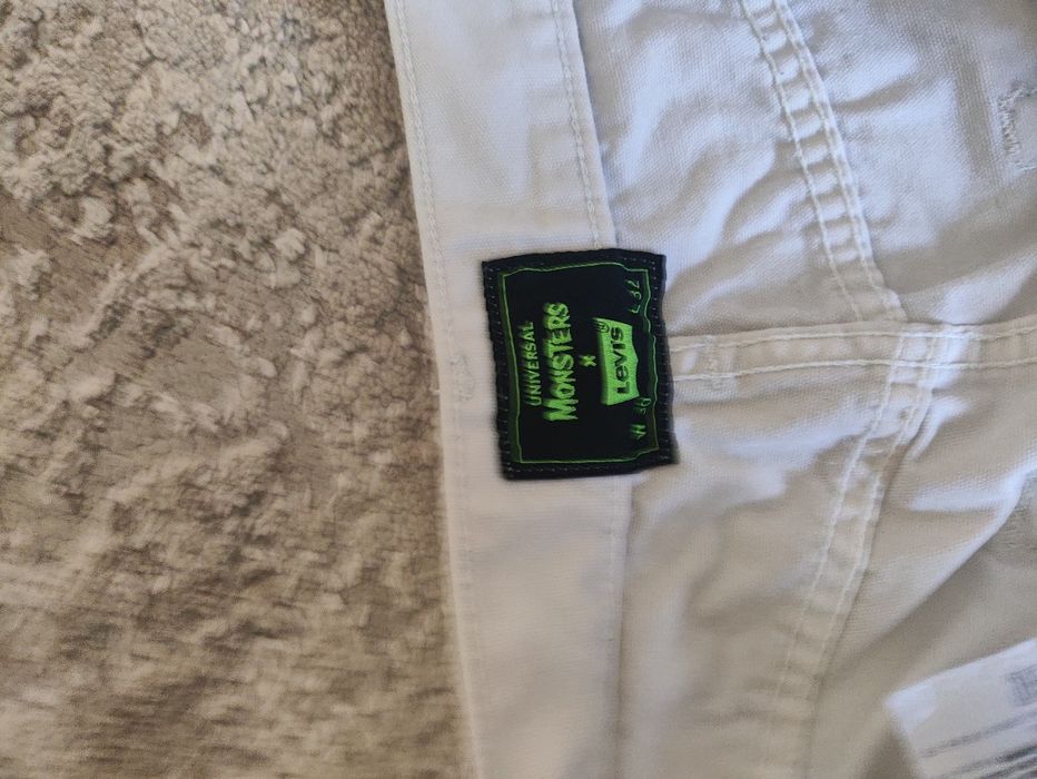 Рідкісні вінтажні штани Levi's x Universal Monsters (W30 L32) Carpenter / Оригінал (з нюансом)