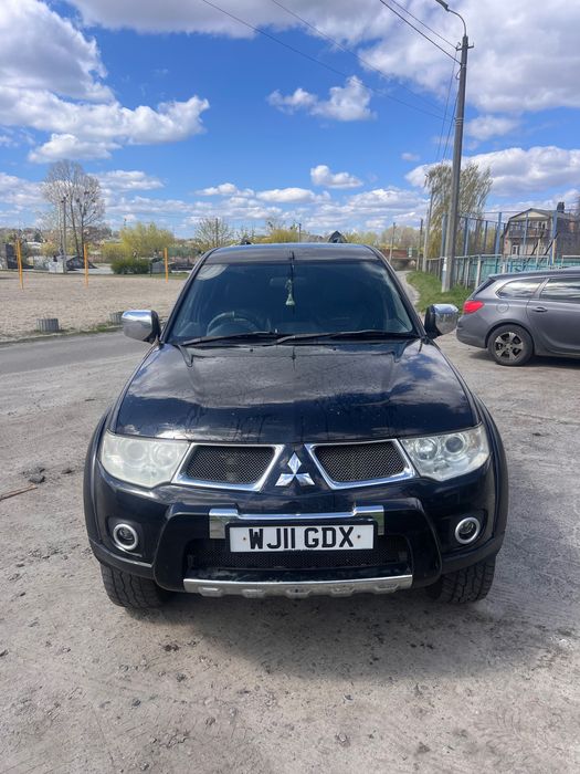 Mitsubishi L200 2011рік
