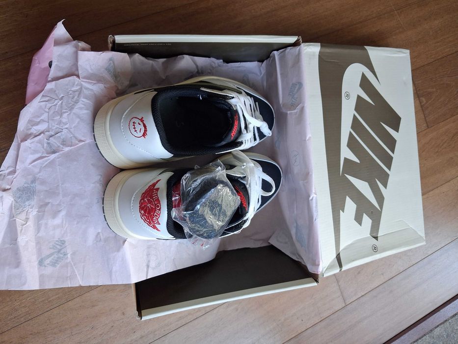 Nike Air Jordan 1 Low Travis Scott