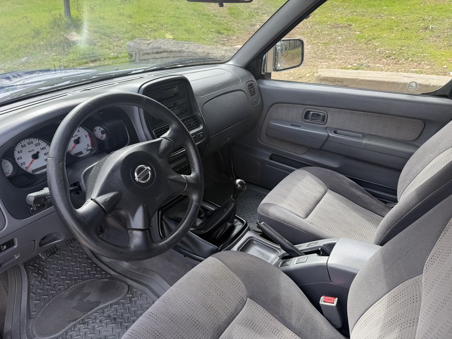 Nissan Navara 4x2 2003