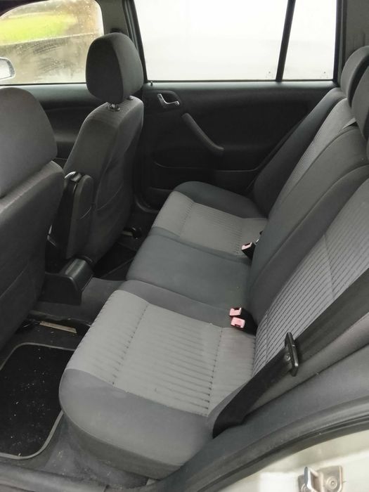 Skoda Octavia 1.6 gasolina