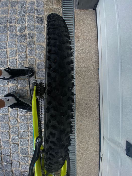 Bicicleta nova sem detalhes