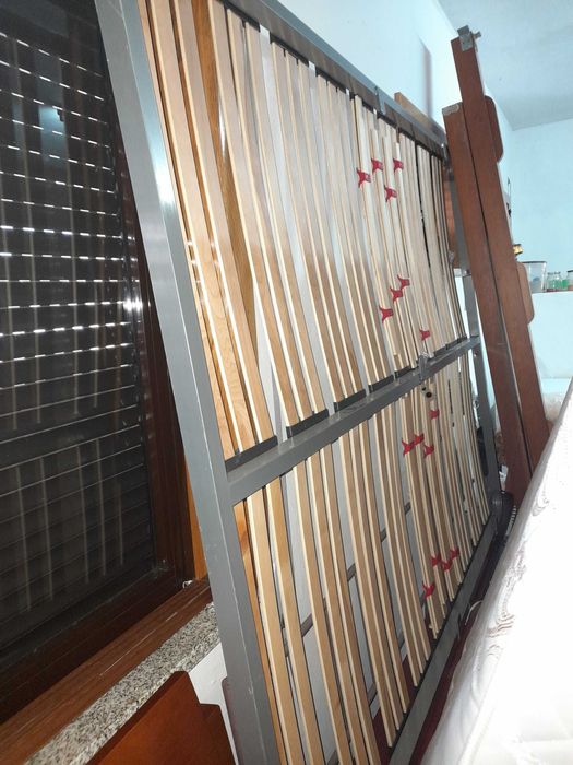 Cama, estrado e colchão