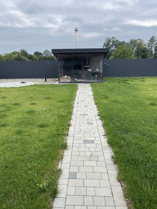 Сучасний автономний будинок 158 м²
