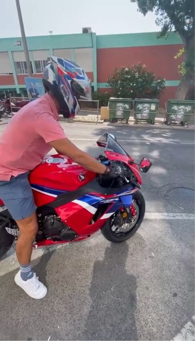 Honda Cbr600rr Semi-Nova