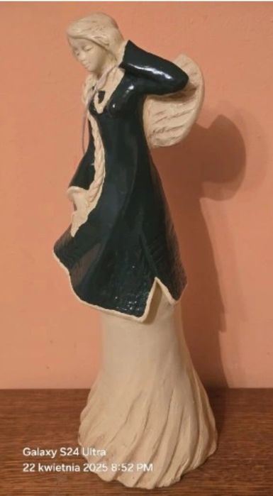 Piękna ceramiczna figurka kolekcjonerska kobiata ANIOŁ hand made.