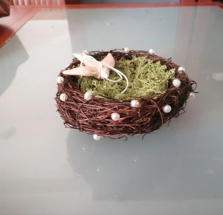 Porta alianças ninho com andorinha