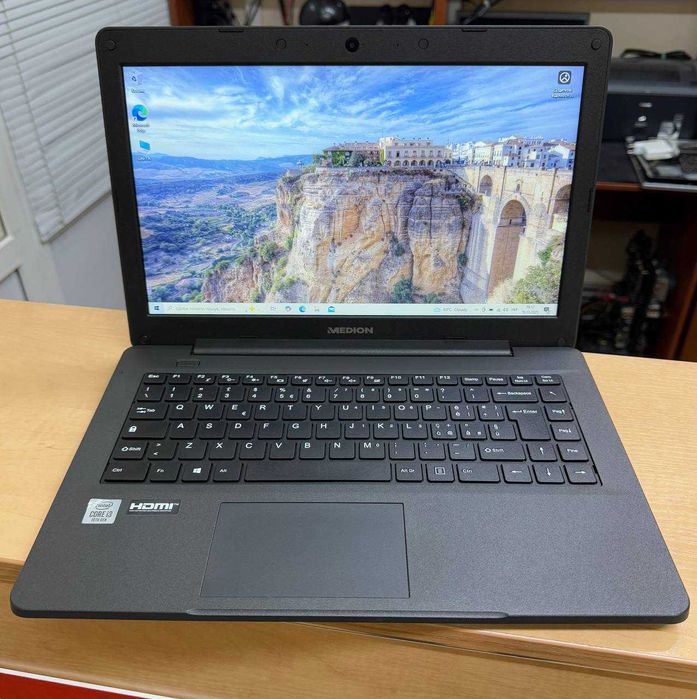 Німецький ноутбук Medion Intel Core i3/8gb/SSD256gb(Оплача Частинами)