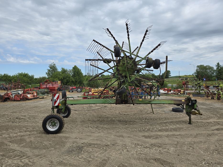 Zgrabiarka krone 1401