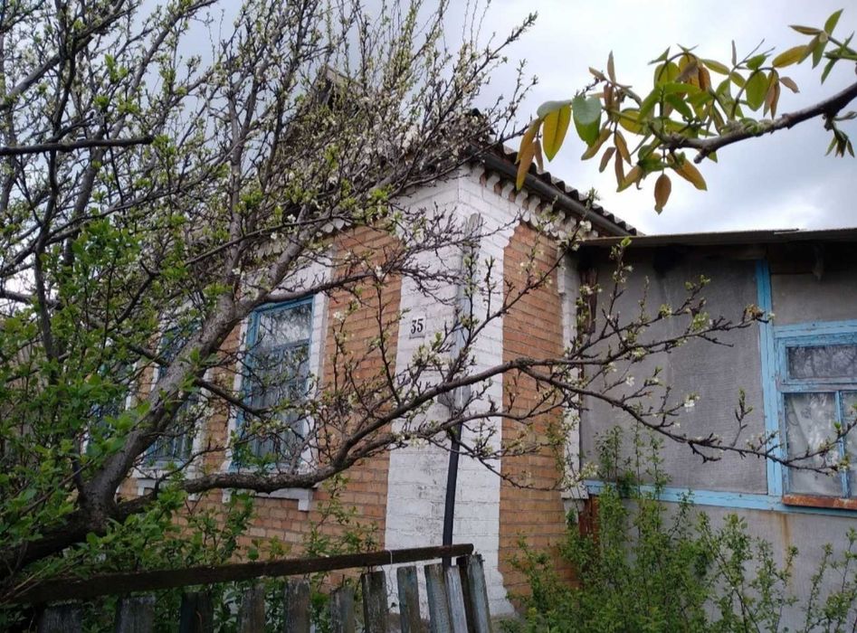 ТЕРМІНОВО.Продам будинок с Казанка Миколаївська обл.