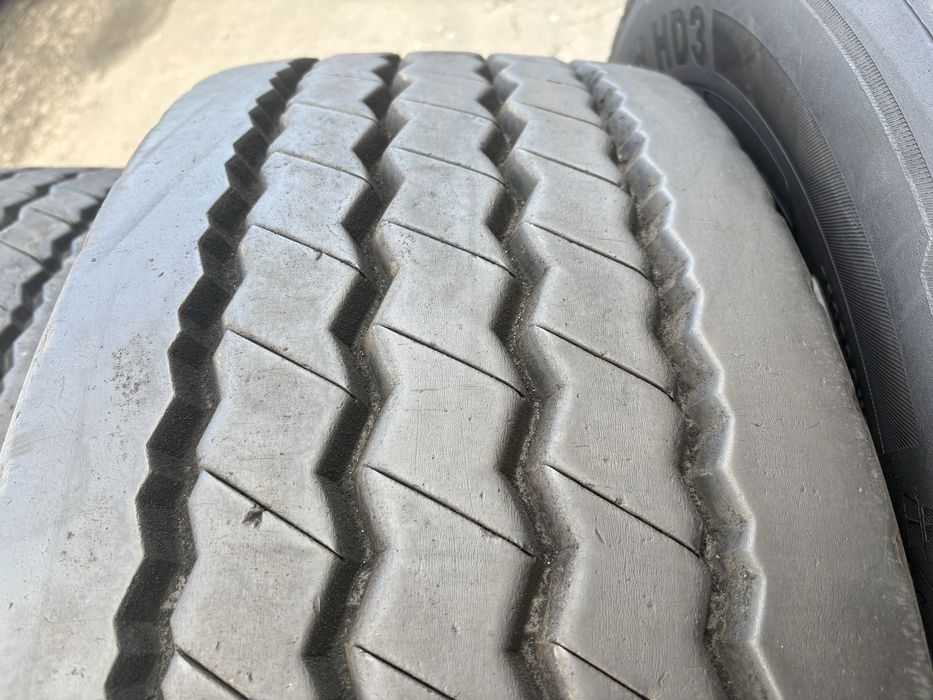 шина вантажна б/в 385/65R22,5 Bridgestone R179 (2 шт.)