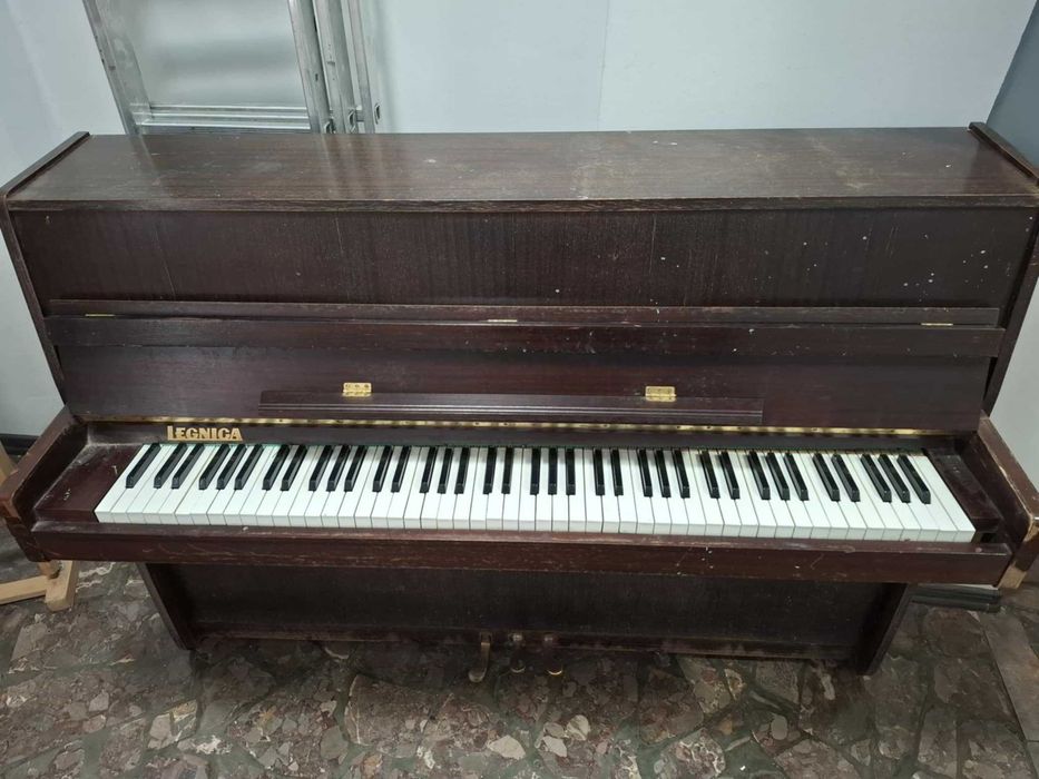 Pianino Legnica, stare
