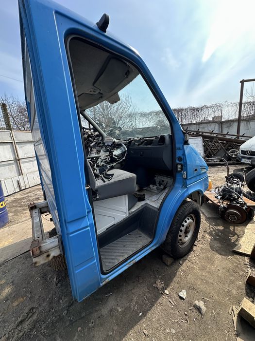 Кабіна спрінтер 2000-2006 903 cdi