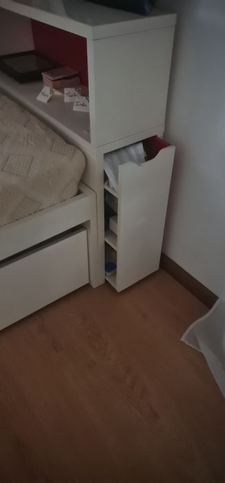 Cama dupla com cabeceira Ikea