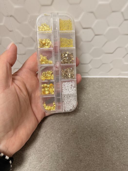 Nowy zestaw do zdobienia paznokci ozdoby