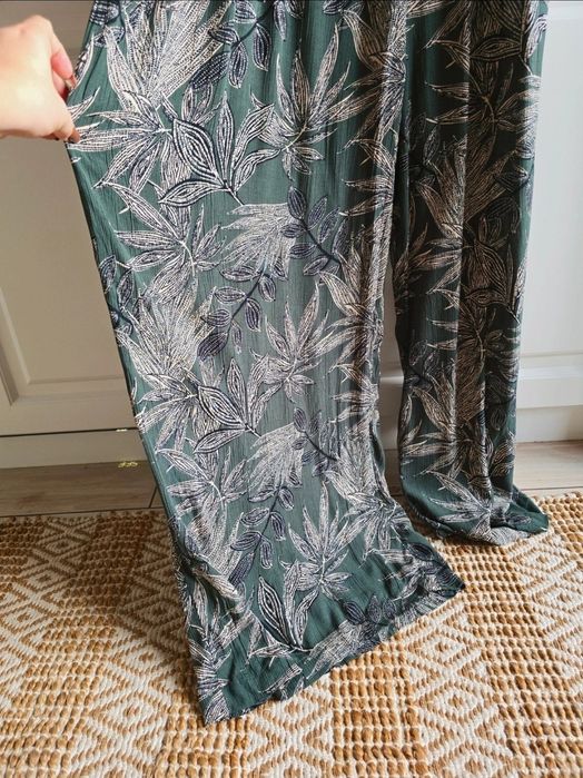 Kombinezon plussize r.50 wiskoza w palmy maxi khaki