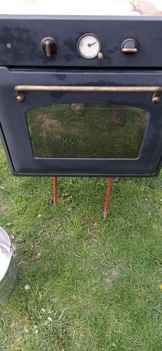 Електро духовка .