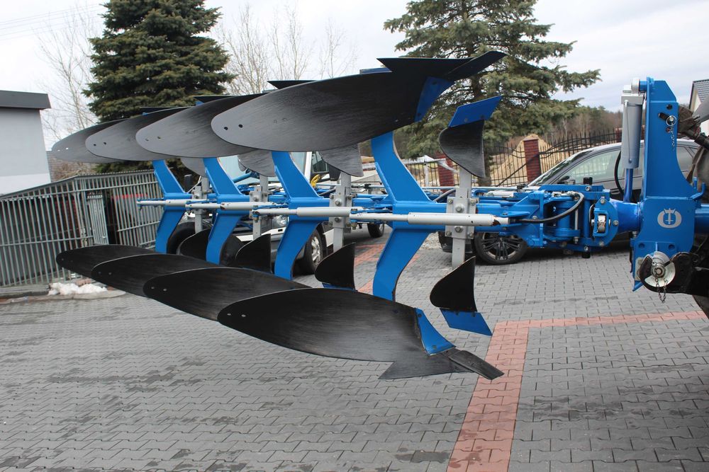 Pług Overum CX 4 skibowy vario  obrotowy kuhn kverneland