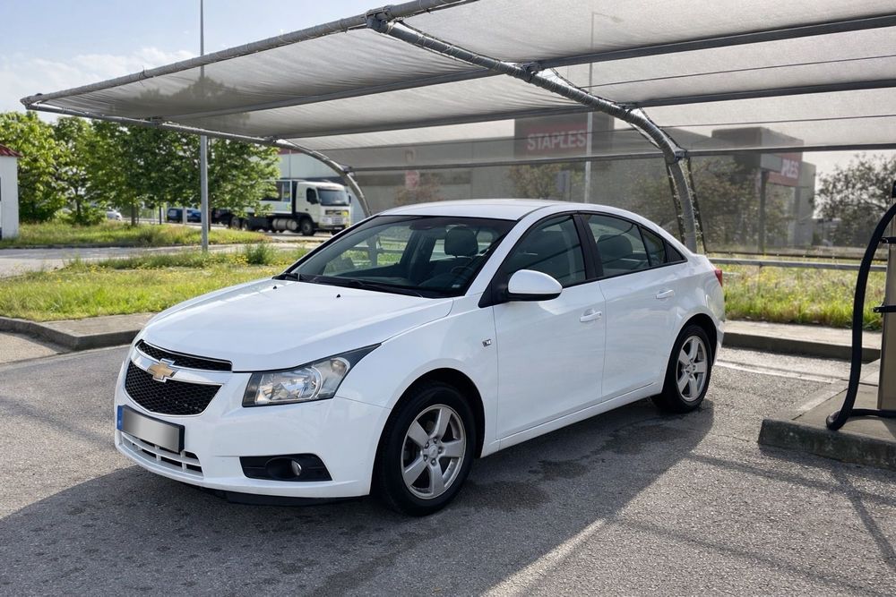Chevrolet Cruze 1.6 LS