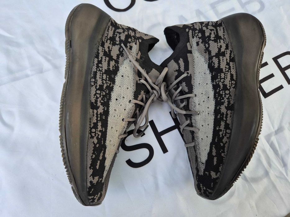 Чоловічі текстильні кросівки Adidas Yeezy Boost\27см