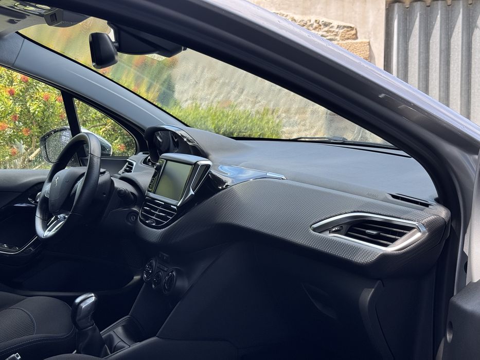 Para venda peugeot 1.2 versão style nacional com garantia de 24 meses