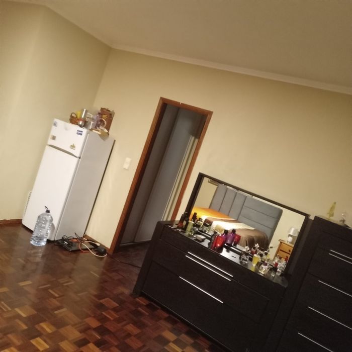 Alugo Suite para  casal  600€