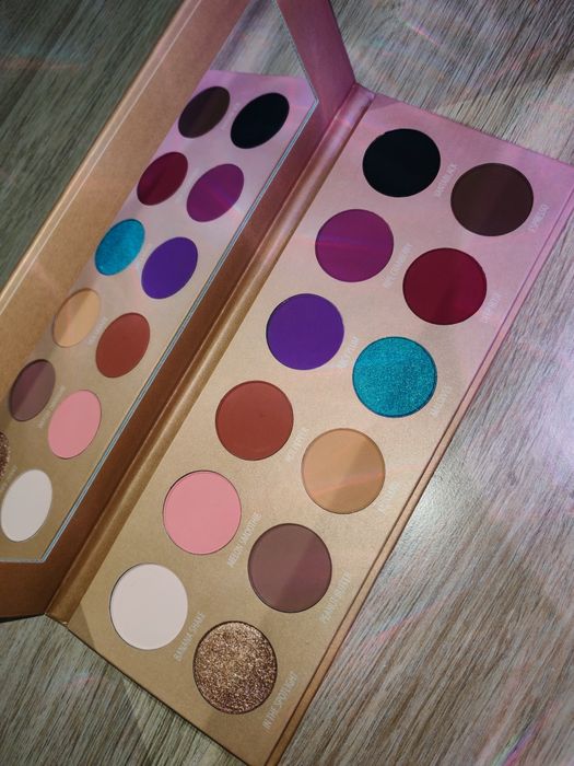 Nowa paleta cieni Affect In The Spotlight