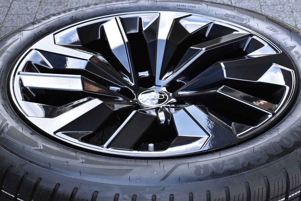 Koła zimowe OEM Audi Q7 SQ7 4M 20" NOWE Goodyear 25r AO