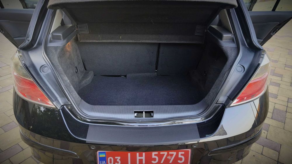 Opel Astra 2009р шкіра 1,6 бензин Без підкрасів Розмитнена Ідельний стан!